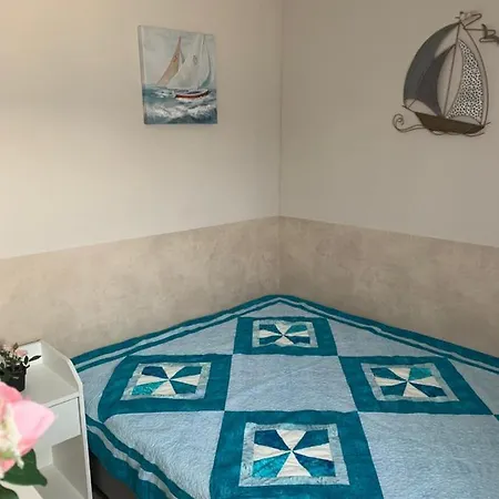 Topart Apartman B Little House *